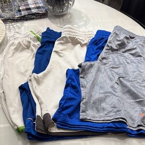 5 Men’s Shorts Size Large